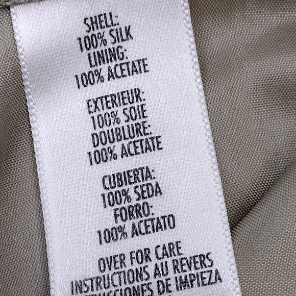 Business or Casual Three-Piece Silk Suit - Picture 15 of 16